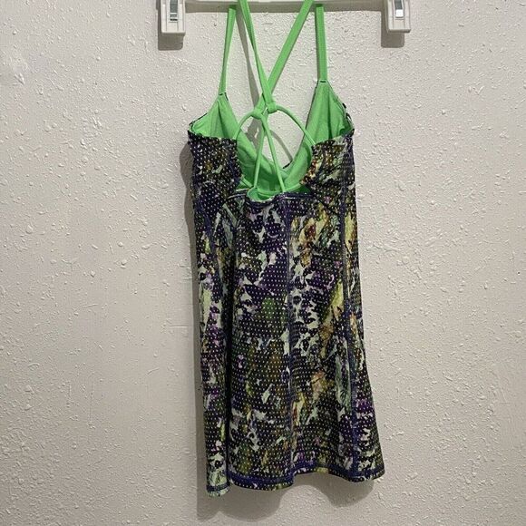 Lululemon Dancing Warrior Tank Top Womens 2 Floral Print Green Shelf Bra Active - Picture 5 of 9